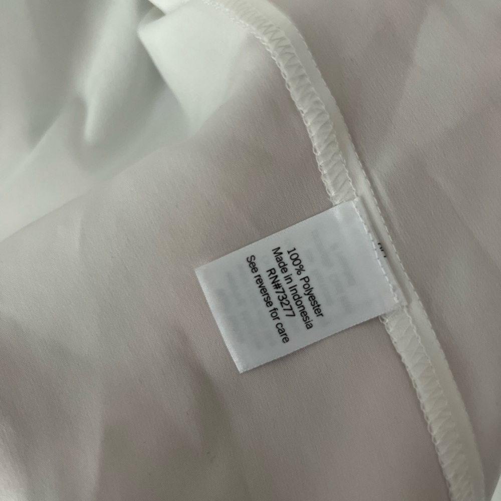 Super Soft Women’s White Button Up - Picture 5 of 8